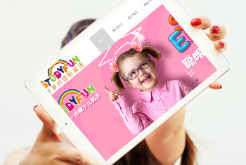 �ɿ˴���ѧ��׹���Ӣ��